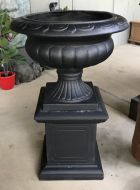 Barcoo Planter & Pedestal - Black